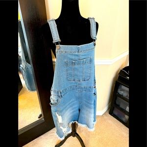 Plus size overall cut off shorts